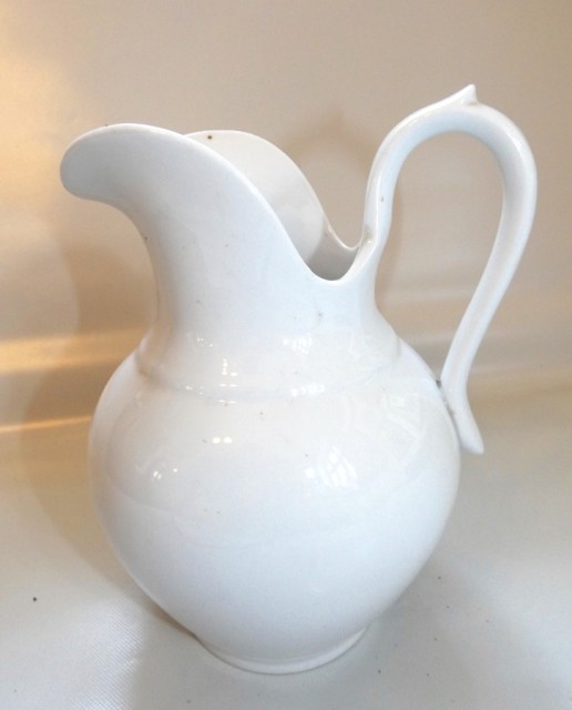 Porcelánový džbán