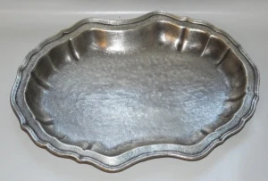Kovový tác Design