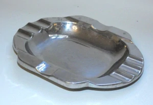 Art deco chromovaný popelník