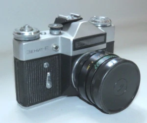 Fotoaparát značky Zenit - E