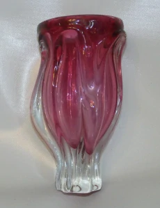 Váza hutní sklo