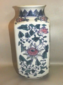 Porcelánová váza