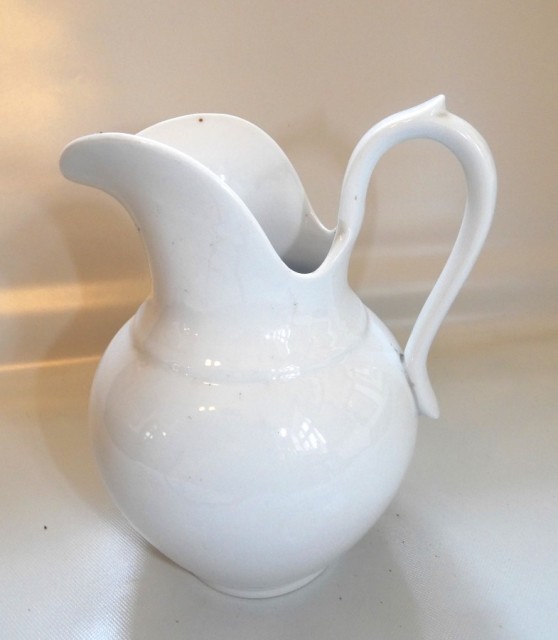 Porcelánový džbán