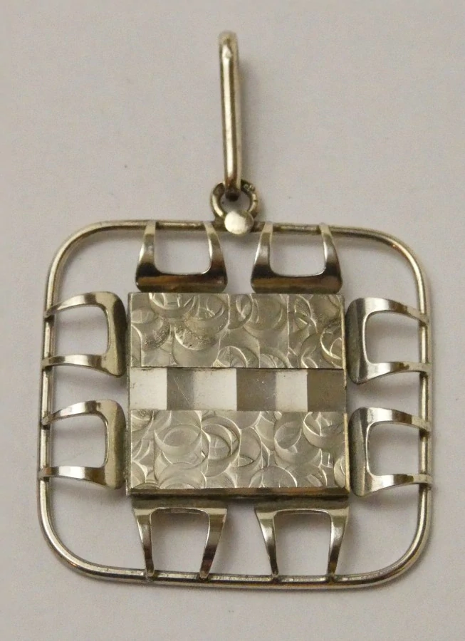 Stříbrný přívěšek 