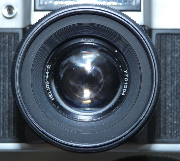 Fotoaparát značky Zenit - E