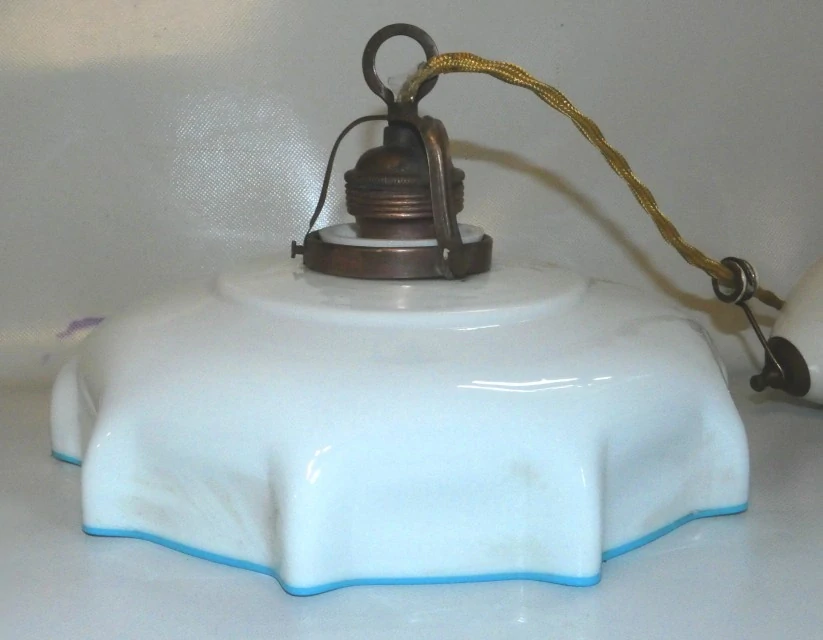 Stahovací lampa