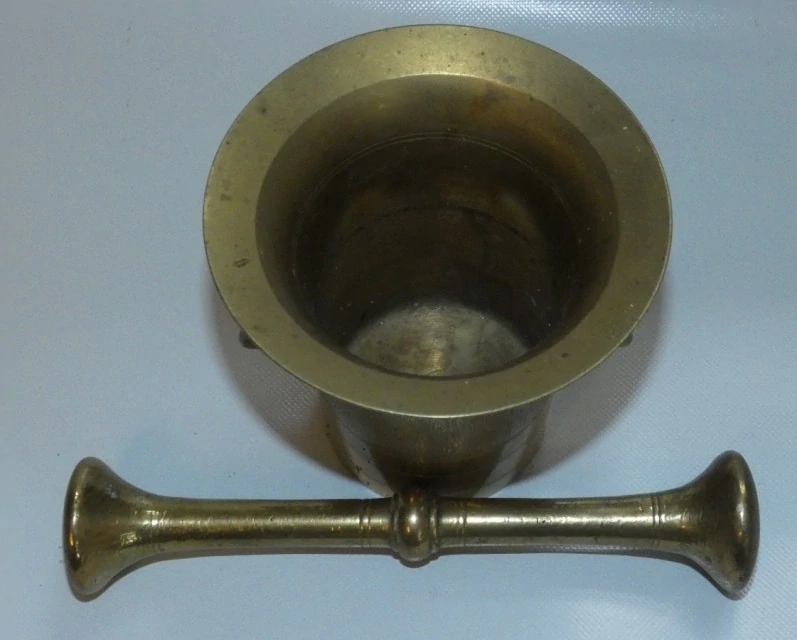 Mosazný hmoždíř č.5