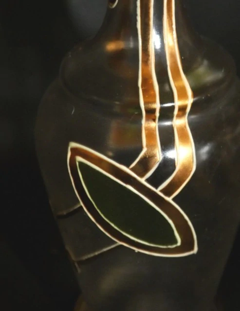 Secesní karafa 1900