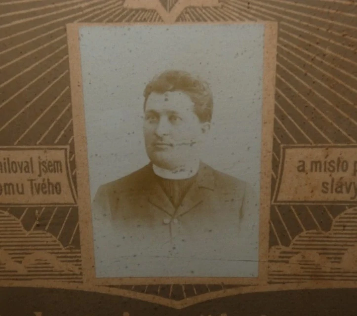 Secesní fotografie Staré místo u Jičína kostel