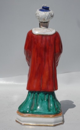 Starožitná porcelánová soška sultána značeno Slavkov 1844