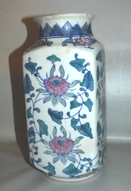 Porcelánová váza