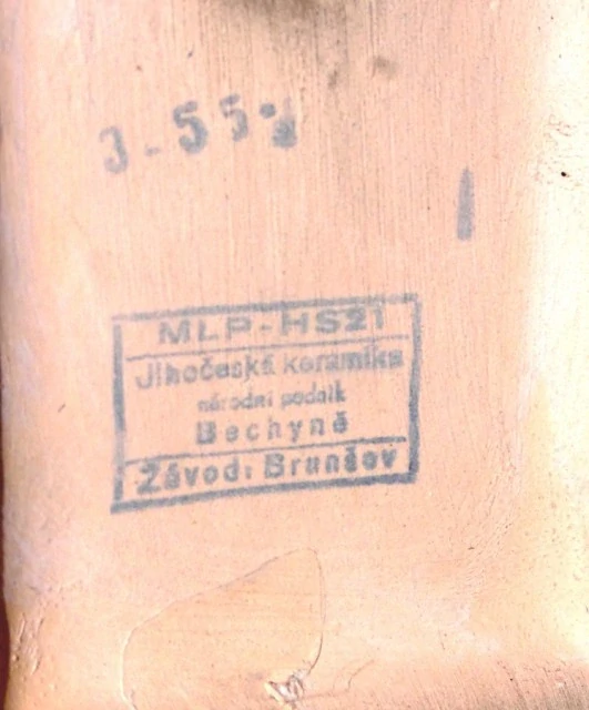 Soška koně značeno Bechyně