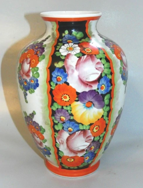 Malovaná váza značená Koštany