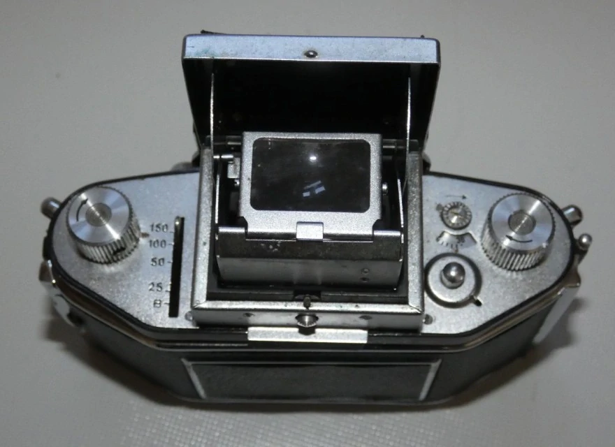 Fotoaparát značky EXA