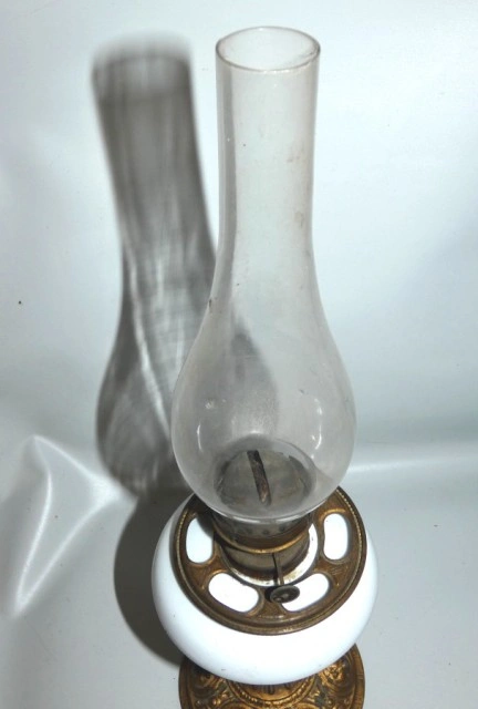 Petrolejová lampa